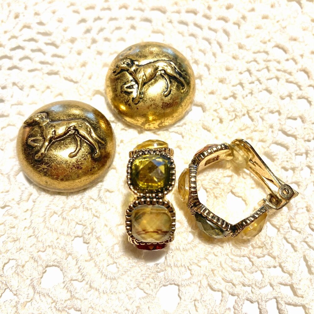 Two pairs of Classy Goldtone Clips